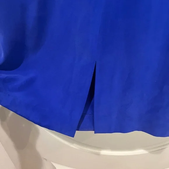 Vintage rhinestone scoop neck bright blue silk dress. Gorgeous color! - Picture 9 of 12